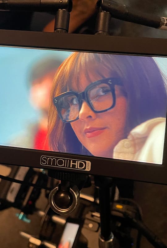 OnCamera-10
